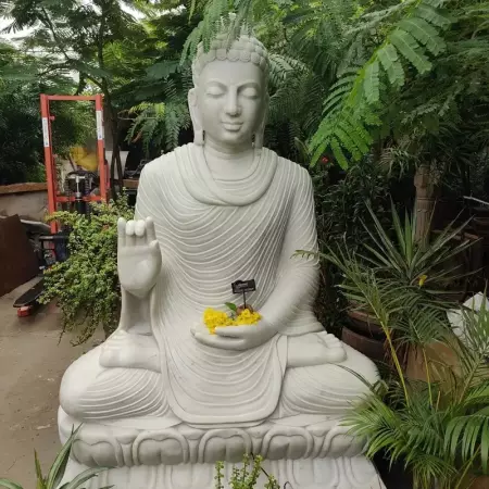 Top 10 Buddha Statues for Resorts